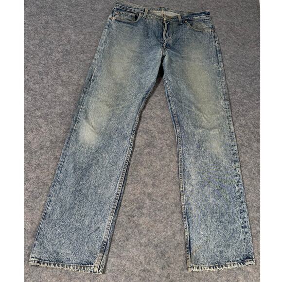 Vintage Levi’s Denim Jeans Straight Relaxed Light Wash Made in USA Size W36 L34 - Picture 2 of 12